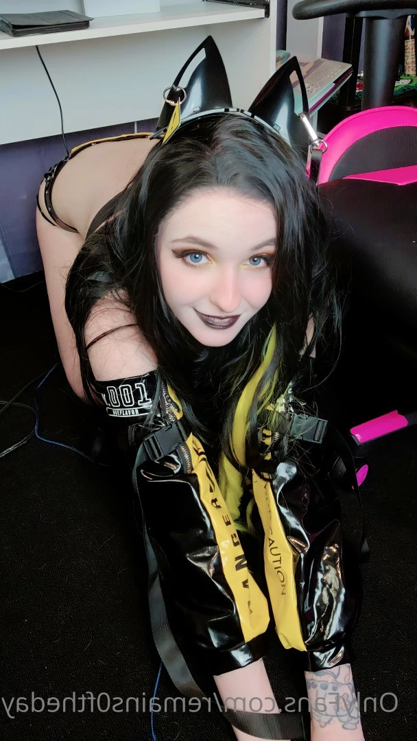 Estella [ remains0ftheday ] Onlyfans leaked photo 6653650 on Hotleaks.tv