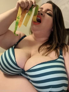 7295427