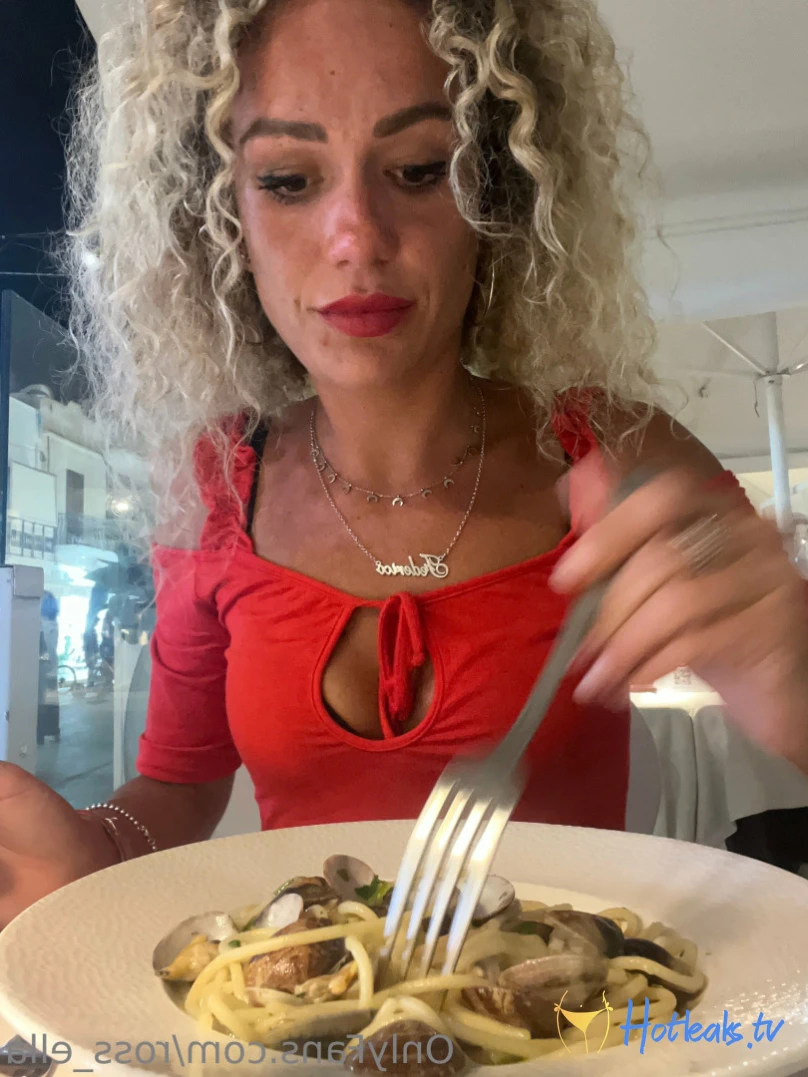 RossElla [ ross_ella ] Onlyfans leaked photo 6952035 on Hotleaks.tv