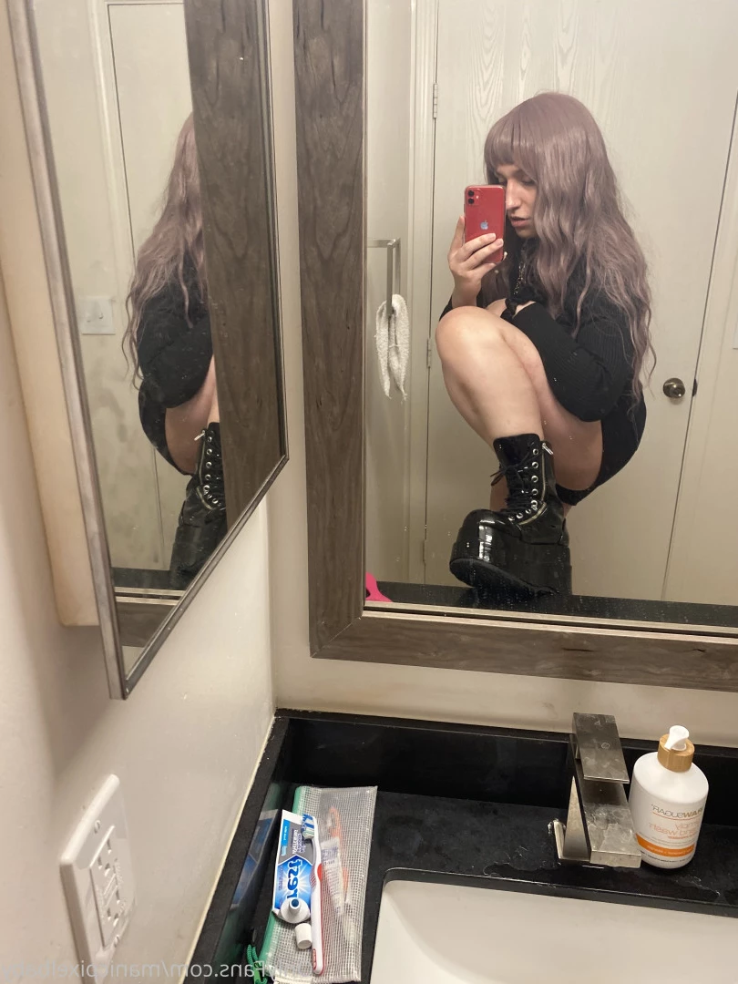Roxanne Rom [ roxannerom ] Onlyfans leaked photo 6723010 on Hotleaks.tv
