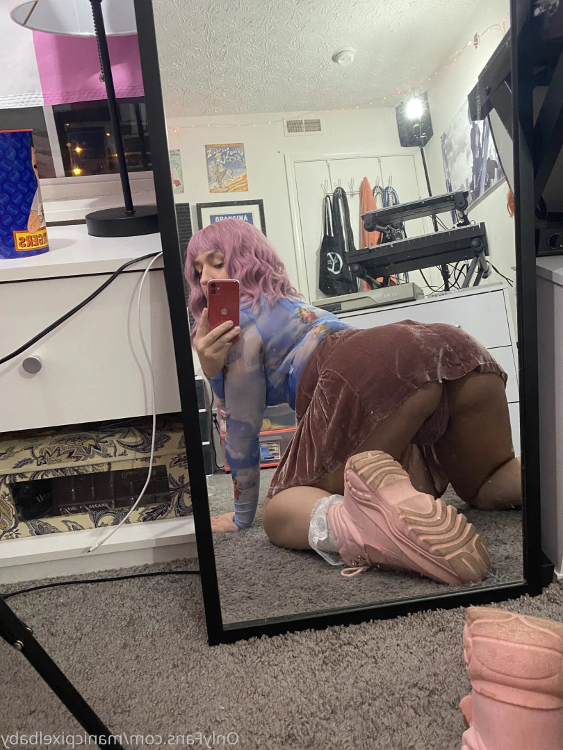 Roxanne Rom [ roxannerom ] Onlyfans leaked photo 6723165 on Hotleaks.tv