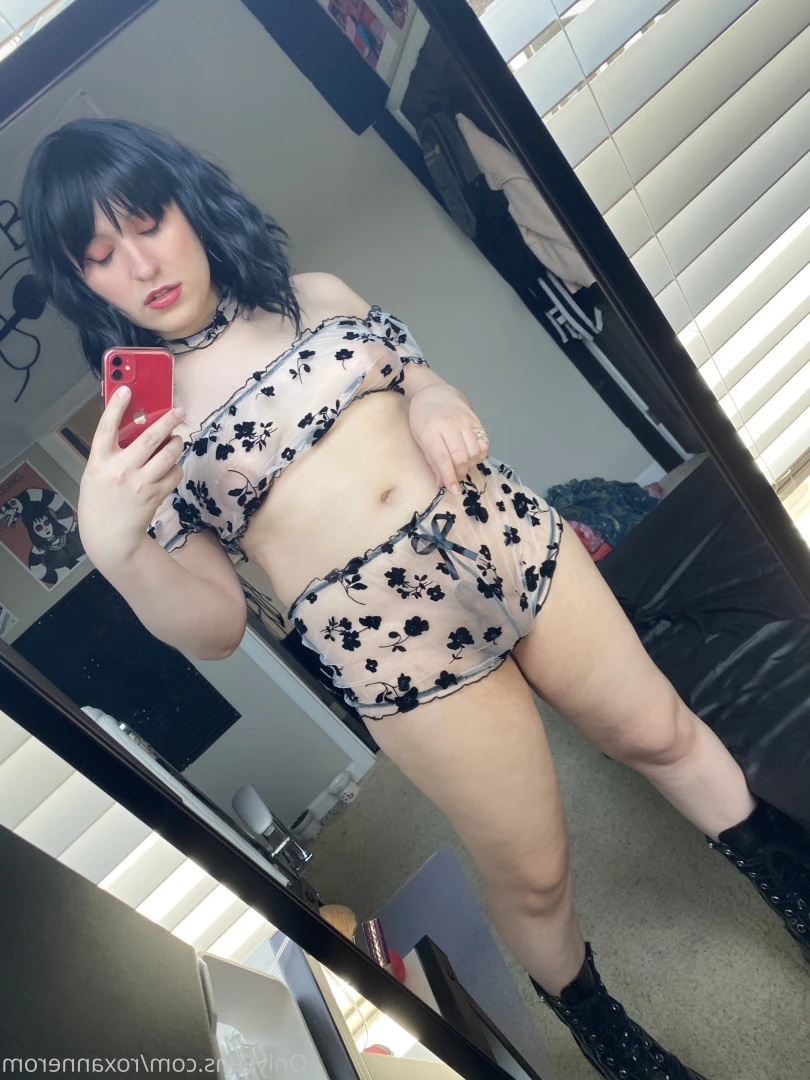 Roxanne Rom [ roxannerom ] Onlyfans leaked photo 6723766 on Hotleaks.tv