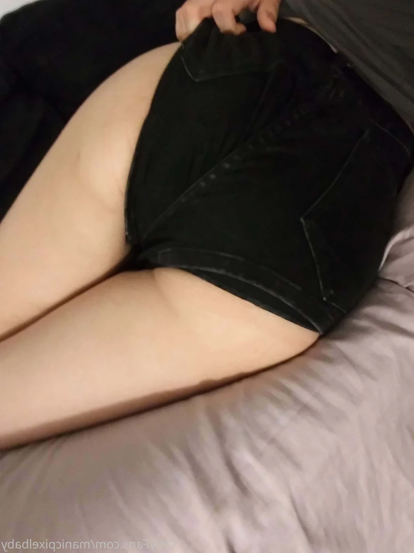 Roxanne Rom [ roxannerom ] Onlyfans leaked photo 6724393 on Hotleaks.tv