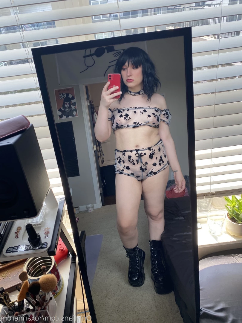 Roxanne Rom [ roxannerom ] Onlyfans leaked photo 6724576 on Hotleaks.tv