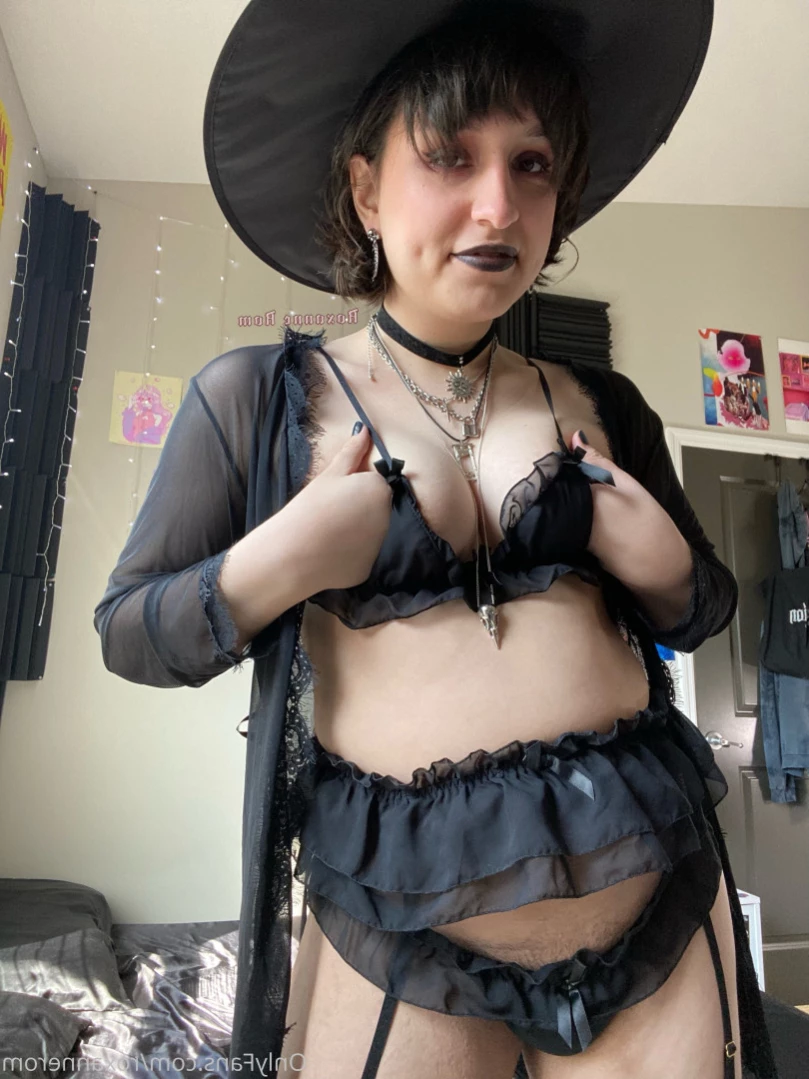 Roxanne Rom [ roxannerom ] Onlyfans leaked photo 12114088 on Hotleaks.tv