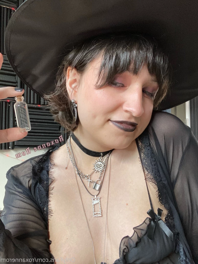 Roxanne Rom [ roxannerom ] Onlyfans leaked photo 14519971 on Hotleaks.tv