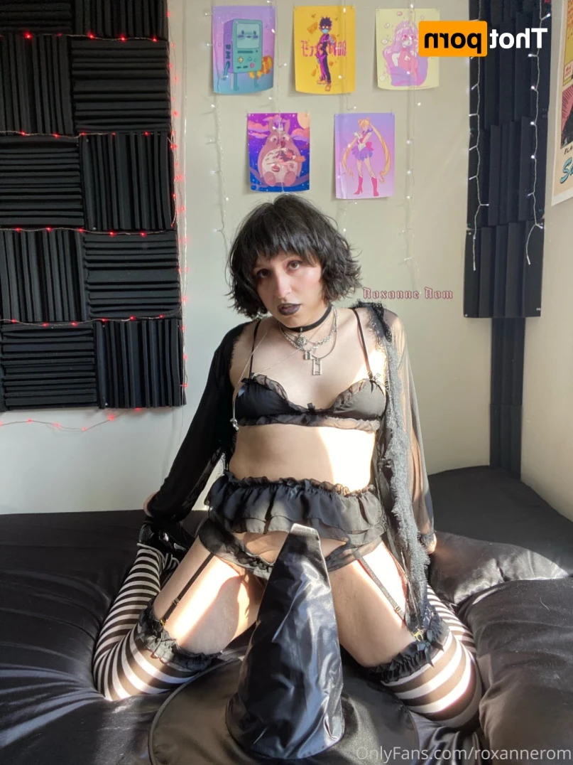Roxanne Rom [ roxannerom ] Onlyfans leaked photo 14541479 on Hotleaks.tv