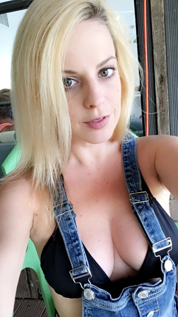Roxie Rae [ roxierae ] Onlyfans leaked photo 7144158 on Hotleaks.tv
