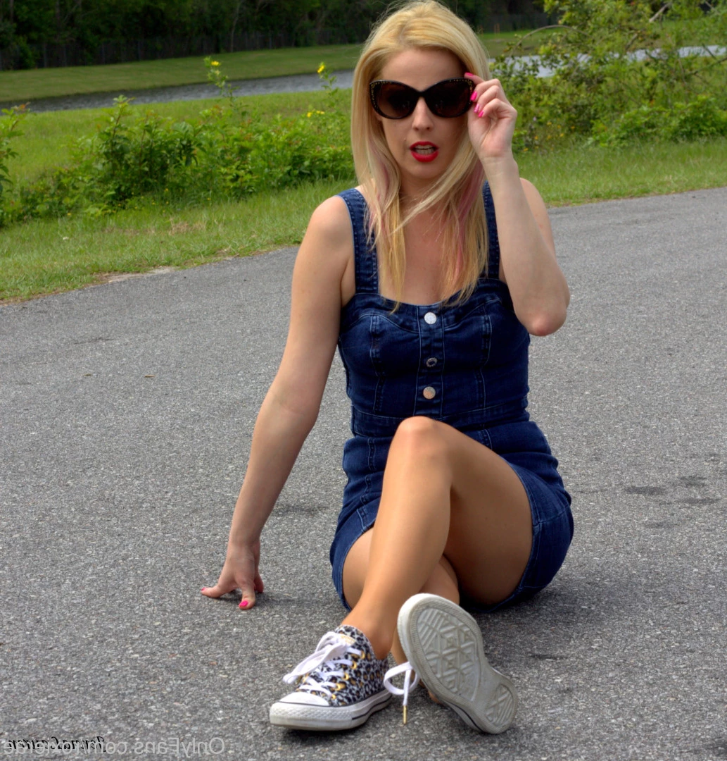 Roxie Rae [ roxierae ] Onlyfans leaked photo 7160755 on Hotleaks.tv