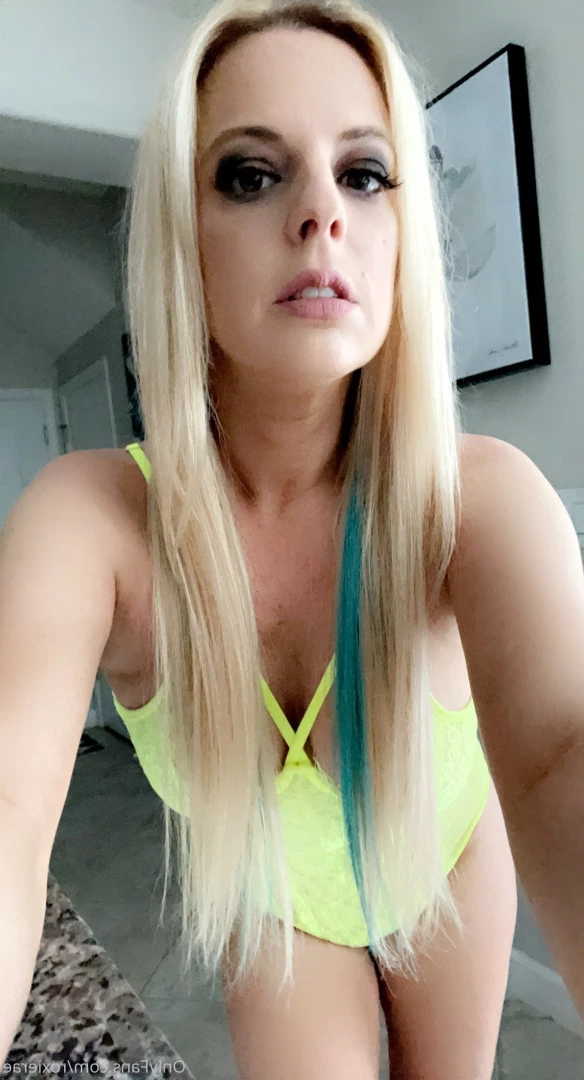 Roxie Rae [ roxierae ] Onlyfans leaked photo 7165338 on Hotleaks.tv