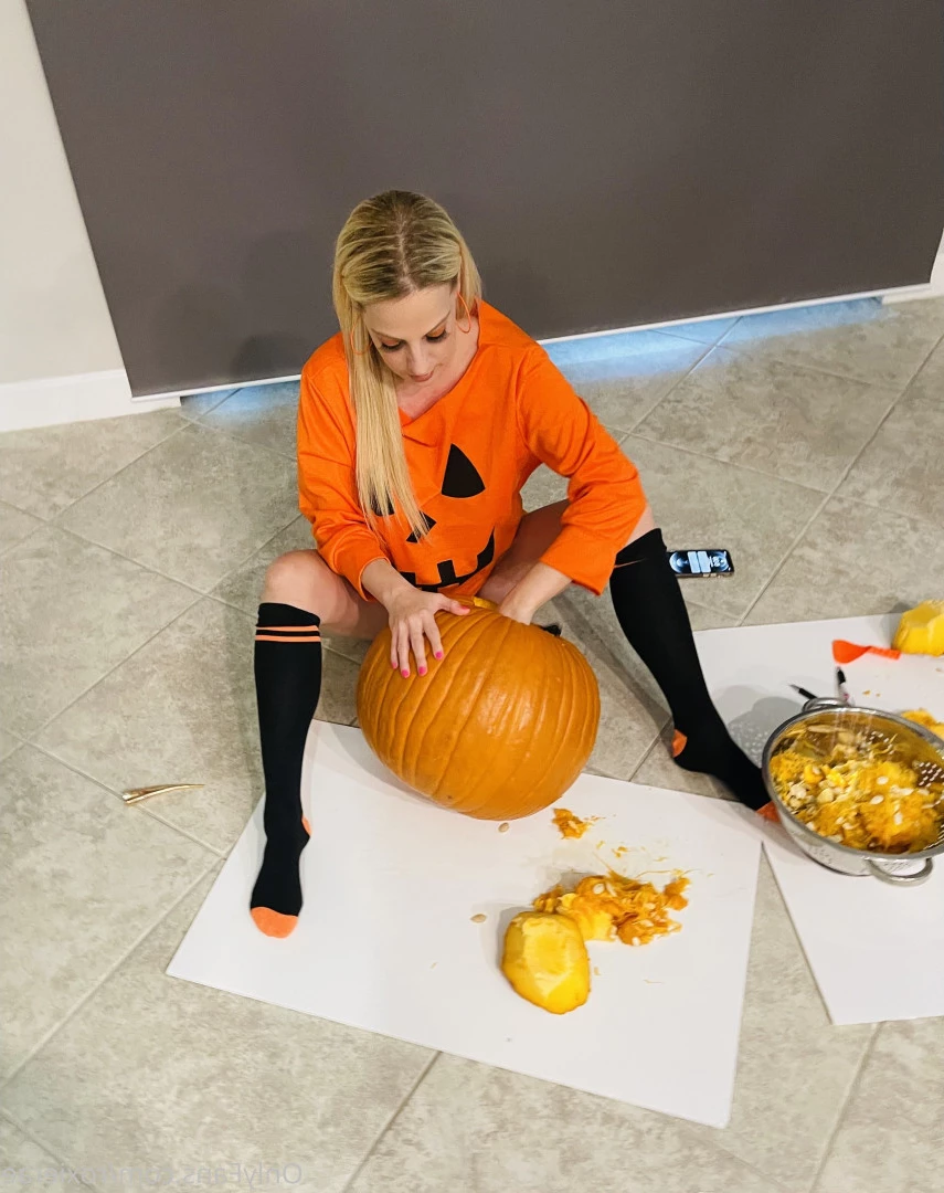 Roxie Rae [ roxierae ] Onlyfans leaked photo 7189085 on Hotleaks.tv