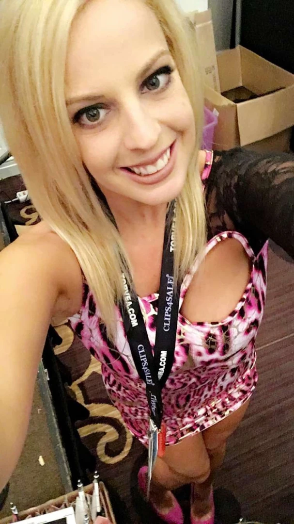 Roxie Rae [ roxierae ] Onlyfans leaked photo 7193955 on Hotleaks.tv