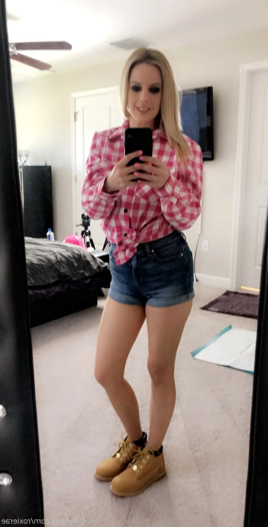 Roxie Rae [ roxierae ] Onlyfans leaked photo 7199486 on Hotleaks.tv