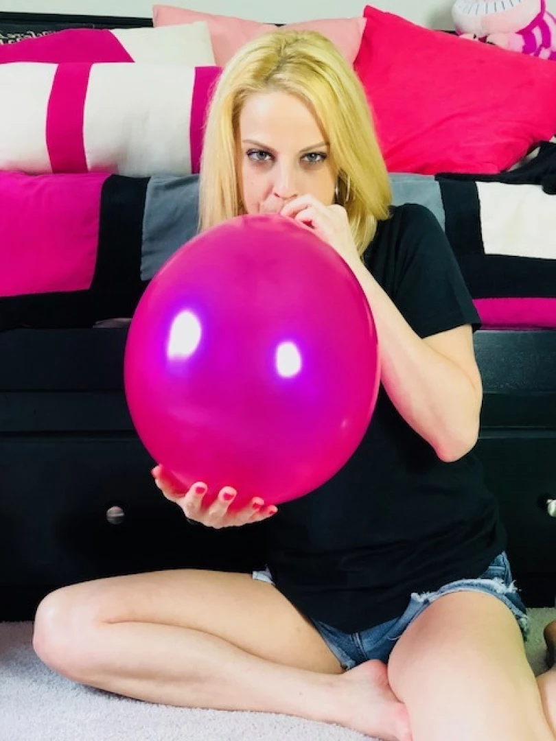 Roxie Rae [ roxierae ] Onlyfans leaked photo 7219409 on Hotleaks.tv