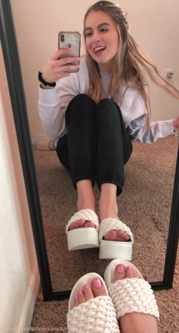 Goddess Sabrina❤️‍🔥 [ sabrinaasoless ] Onlyfans leaked photo 6951620 on Hotleaks.tv