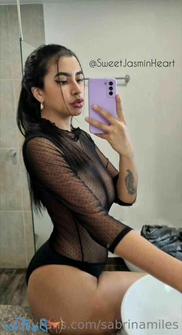 Little😻Sabrina [ sabrinamiles ] Onlyfans leaked photo 16879059 on Hotleaks.tv