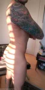 6648596