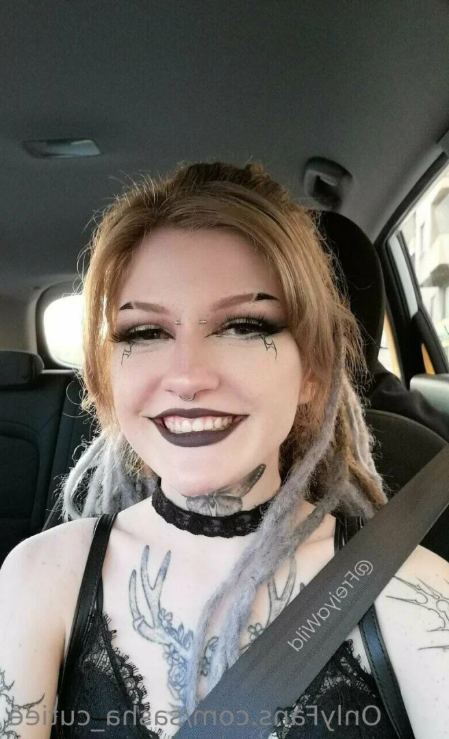 Sasha  👑COCK QUEEN 👑 [ sasha_cutiee ] Onlyfans leaked photo 6614318 on Hotleaks.tv