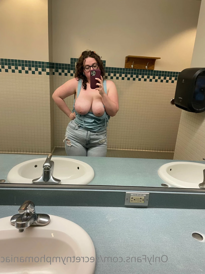 McKenzie! [ secretnymphomaniac ] Onlyfans leaked photo 7222102 on Hotleaks.tv