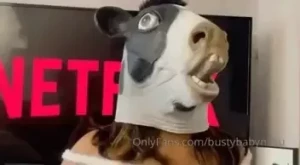 6918055