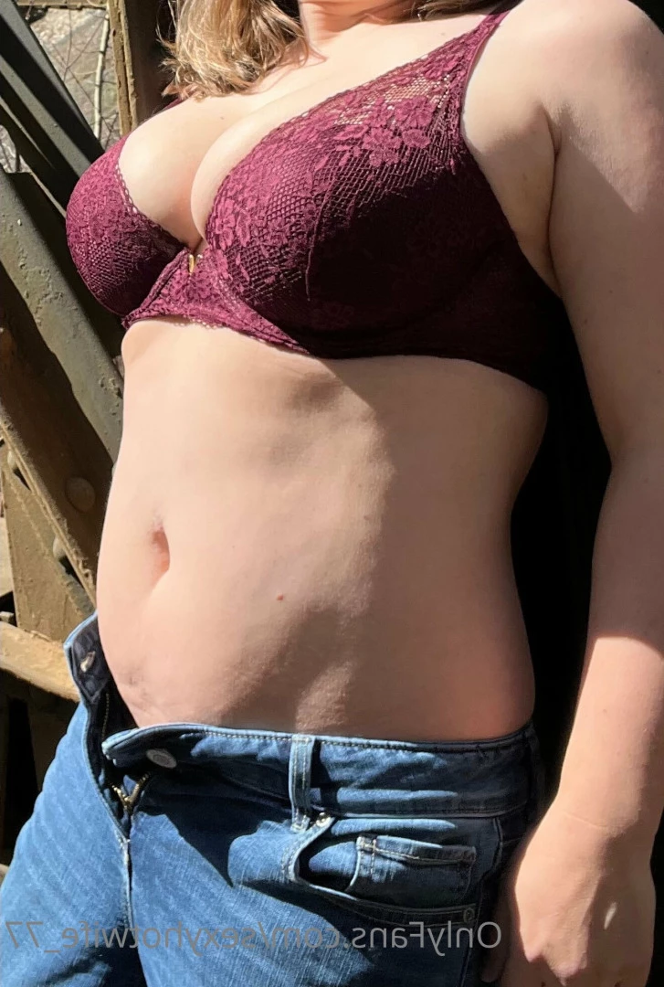 Sexy Hot Wife [ sexyhotwife_77 ] Onlyfans leaked photo 7227529 on Hotleaks.tv