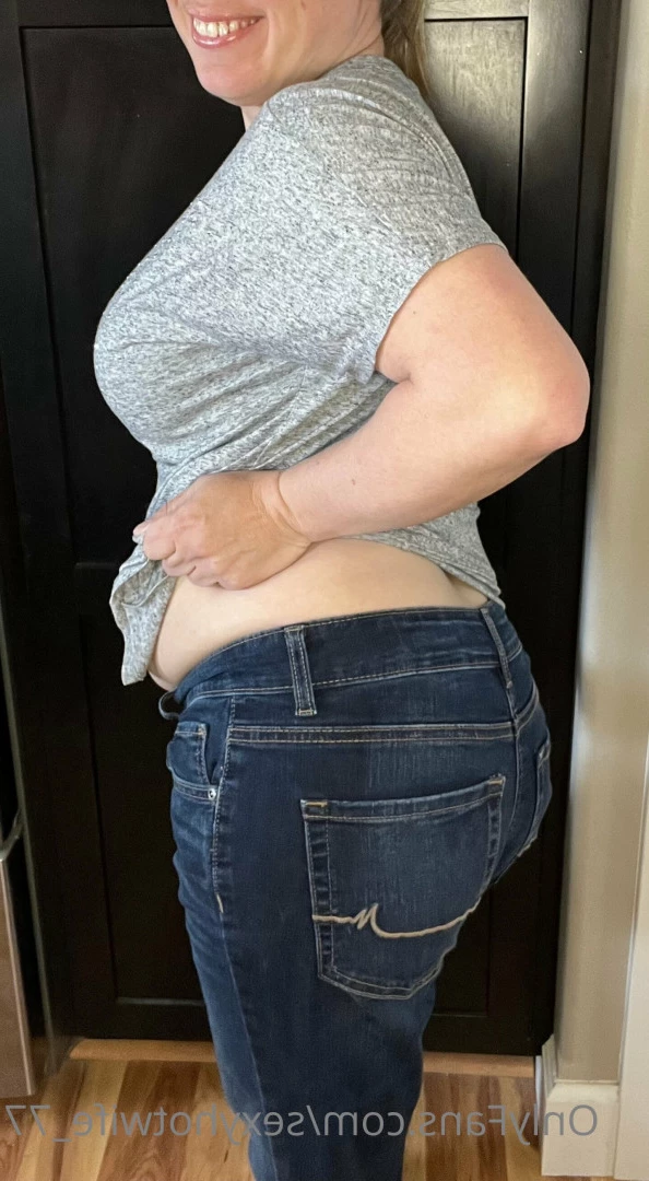 Sexy Hot Wife [ sexyhotwife_77 ] Onlyfans leaked photo 7227619 on Hotleaks.tv