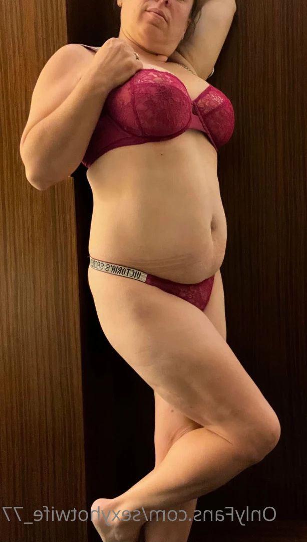 Sexy Hot Wife [ sexyhotwife_77 ] Onlyfans leaked photo 7230202 on Hotleaks.tv