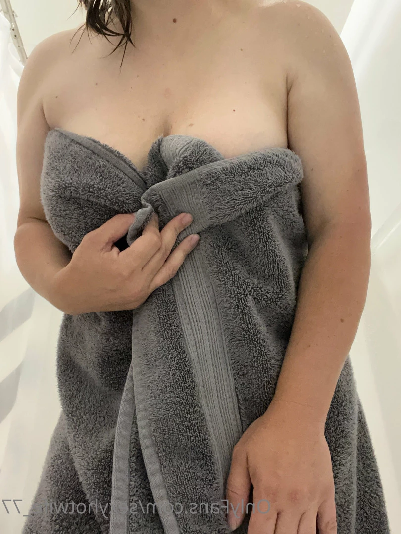 Sexy Hot Wife [ sexyhotwife_77 ] Onlyfans leaked photo 7234057 on Hotleaks.tv