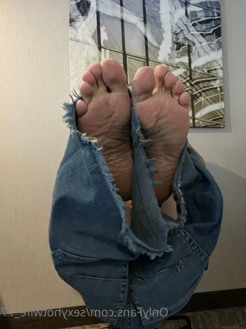 Sexy Hot Wife [ sexyhotwife_77 ] Onlyfans leaked photo 7235744 on Hotleaks.tv