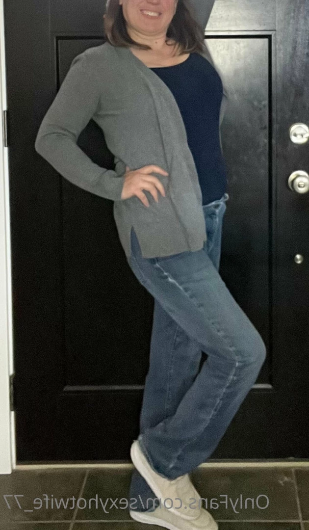 Sexy Hot Wife [ sexyhotwife_77 ] Onlyfans leaked photo 7236311 on Hotleaks.tv