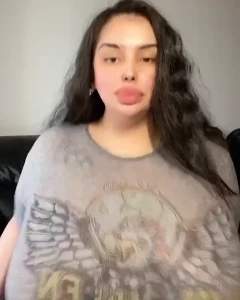 6899777