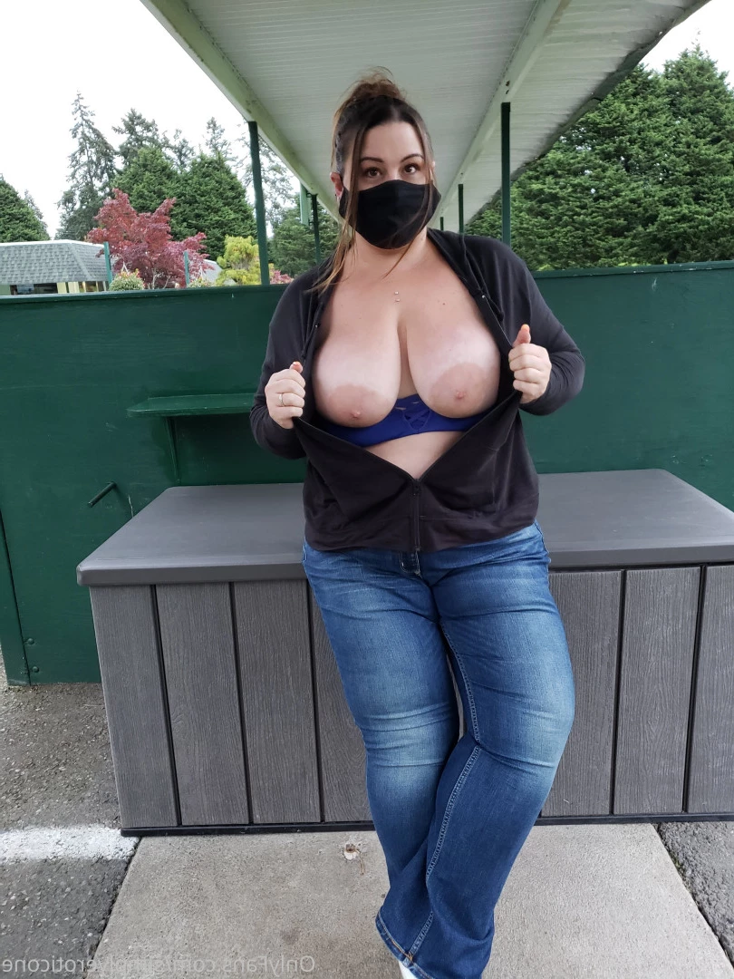 simplyeroticone Onlyfans leaked photo 7063171 on Hotleaks.tv