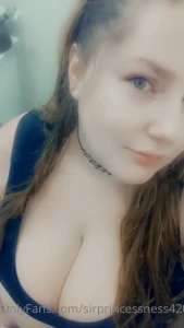 6895103