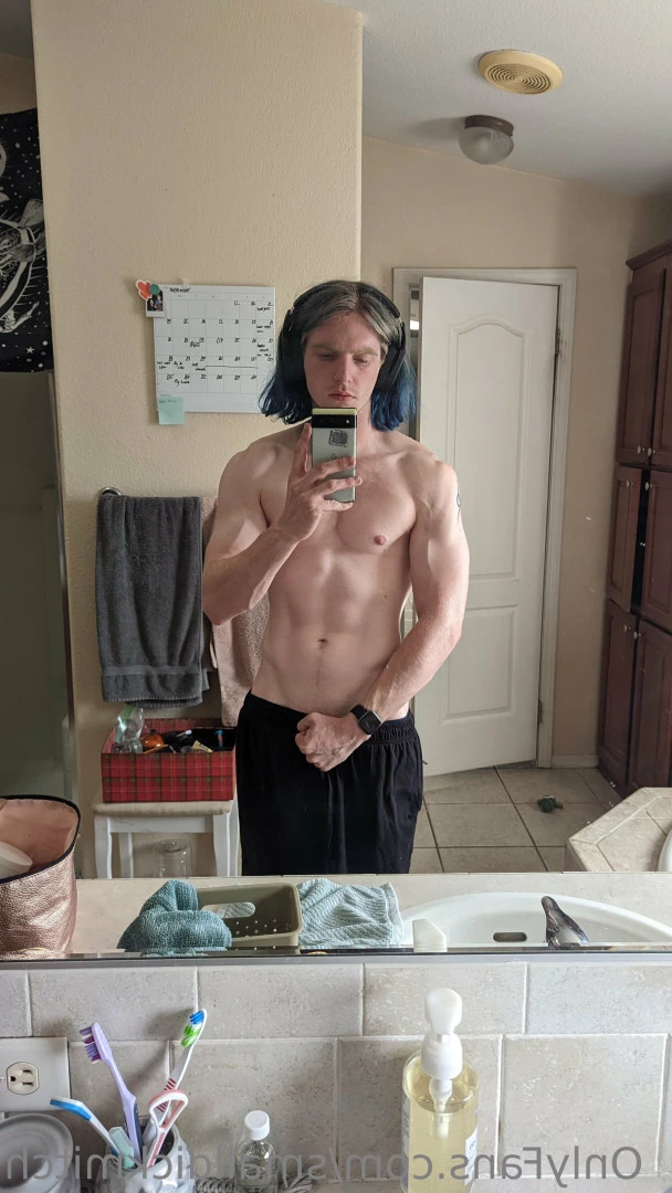 Small PP Energy [ smalldickmitch ] Onlyfans leaked photo 6592526 on Hotleaks.tv