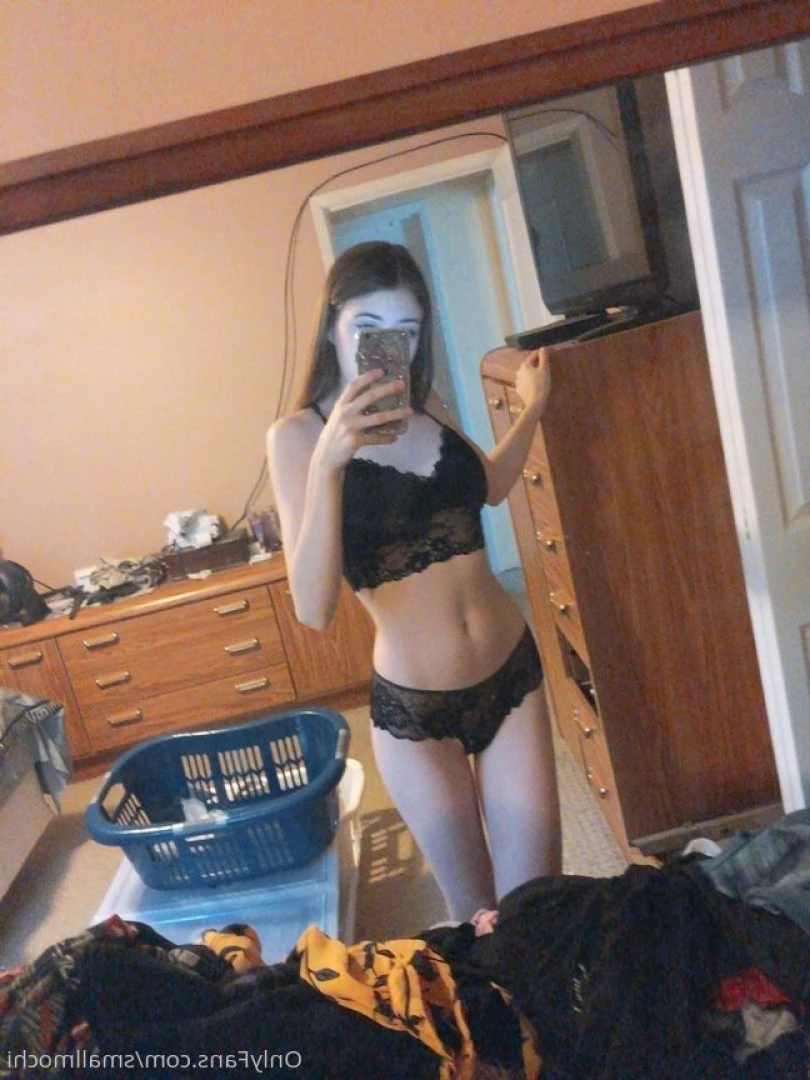 mochi [ smallmochi ] Onlyfans leaked photo 7218791 on Hotleaks.tv