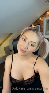 6890663