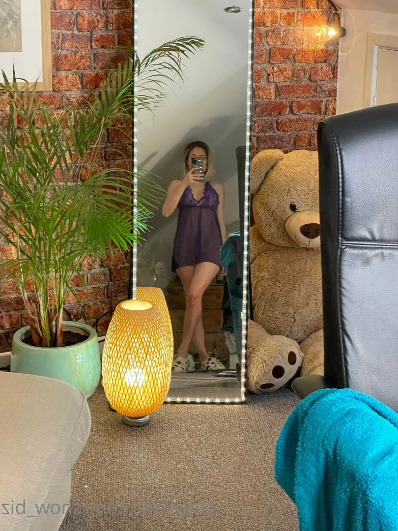 Snow [ snow_biz ] Onlyfans leaked photo 7192661 on Hotleaks.tv