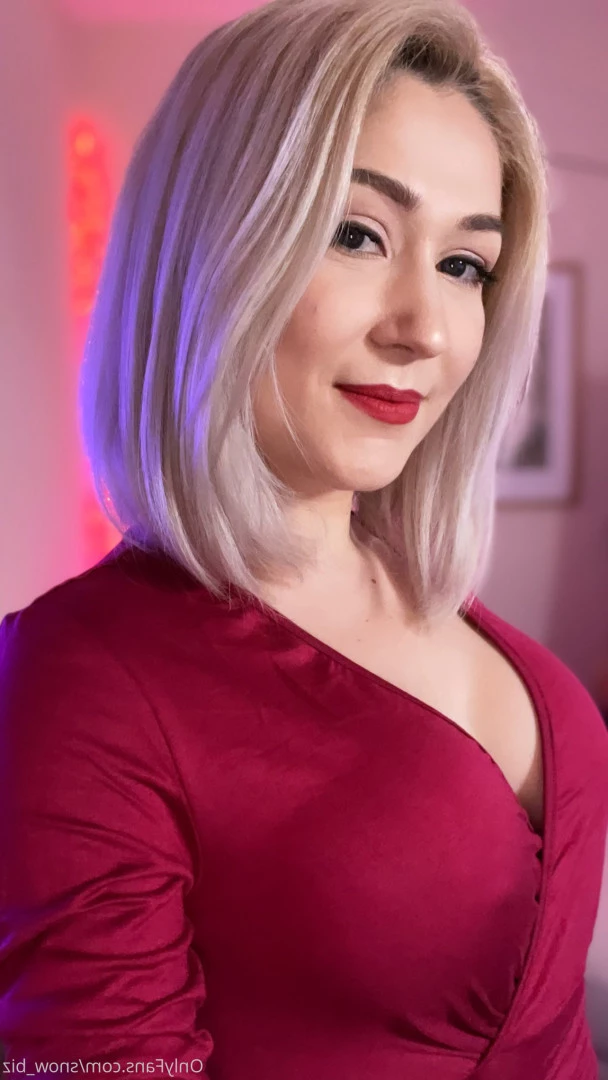 Snow [ snow_biz ] Onlyfans leaked photo 7192879 on Hotleaks.tv