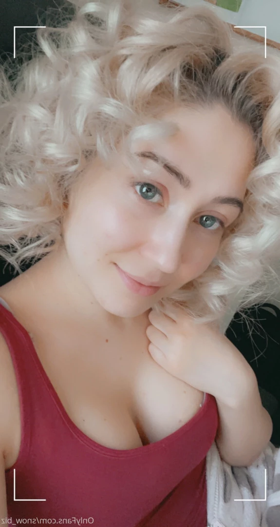 Snow [ snow_biz ] Onlyfans leaked photo 7195229 on Hotleaks.tv
