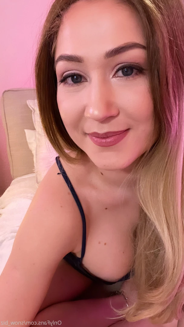 Snow [ snow_biz ] Onlyfans leaked photo 7195320 on Hotleaks.tv