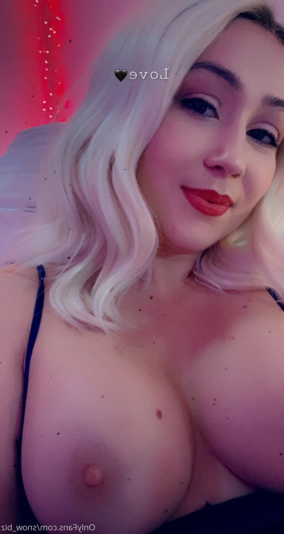 Snow [ snow_biz ] Onlyfans leaked photo 7195743 on Hotleaks.tv