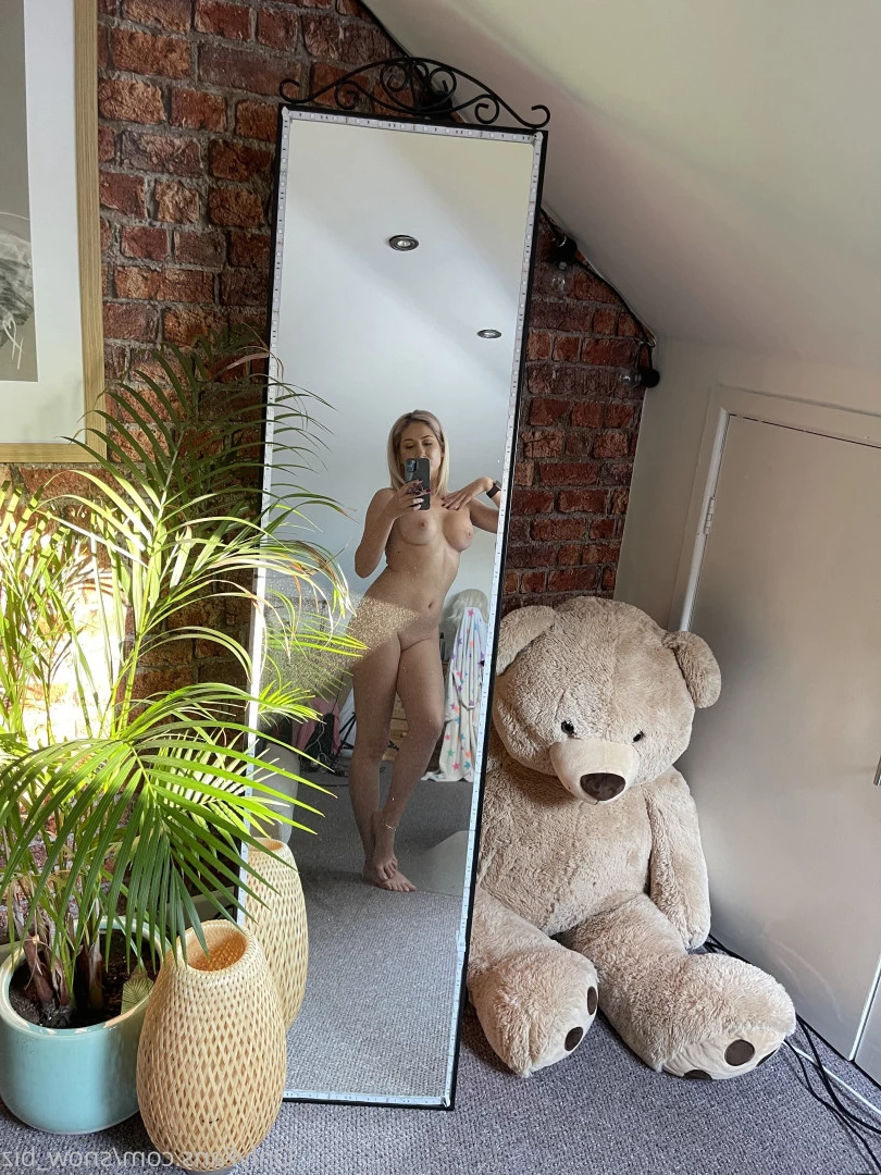 Snow [ snow_biz ] Onlyfans leaked photo 7196207 on Hotleaks.tv