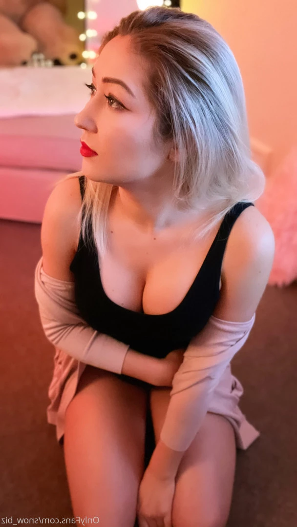Snow [ snow_biz ] Onlyfans leaked photo 7198599 on Hotleaks.tv