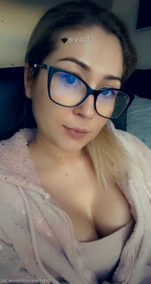 Snow [ snow_biz ] Onlyfans leaked photo 7199273 on Hotleaks.tv
