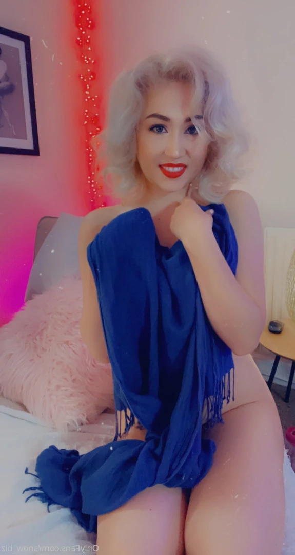 Snow [ snow_biz ] Onlyfans leaked photo 7200074 on Hotleaks.tv