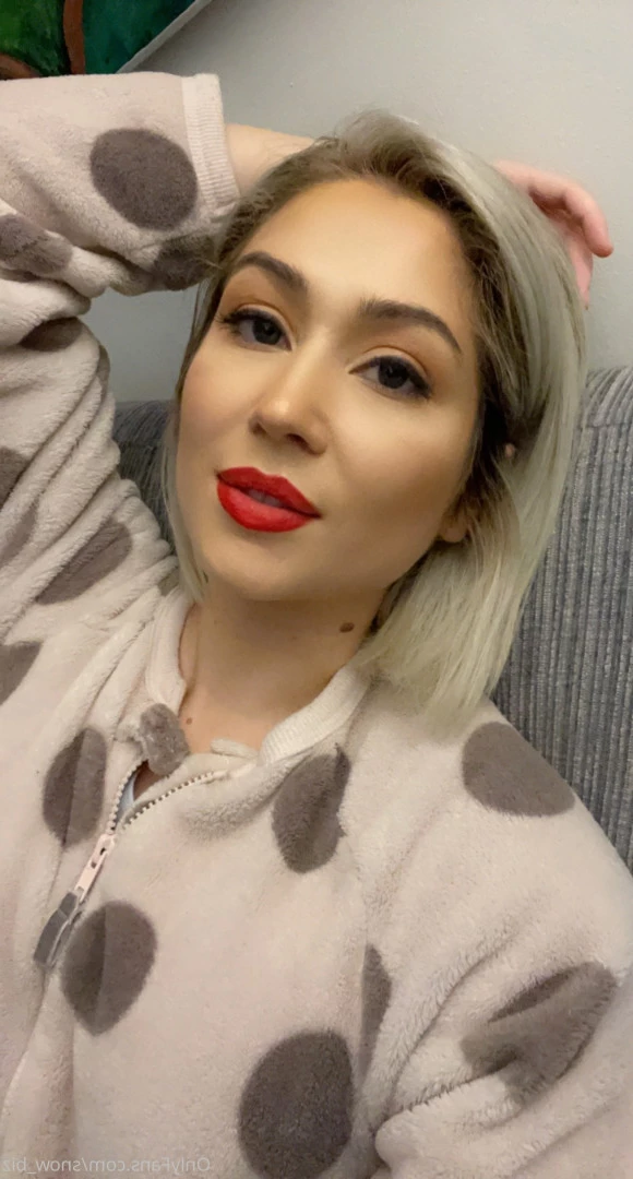 Snow [ snow_biz ] Onlyfans leaked photo 7200159 on Hotleaks.tv