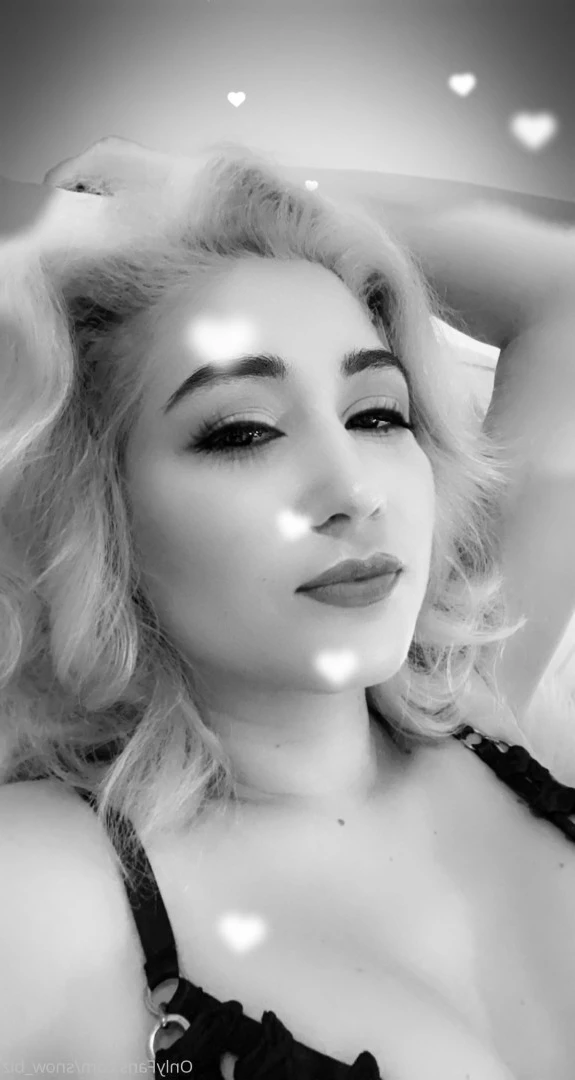 Snow [ snow_biz ] Onlyfans leaked photo 7200305 on Hotleaks.tv