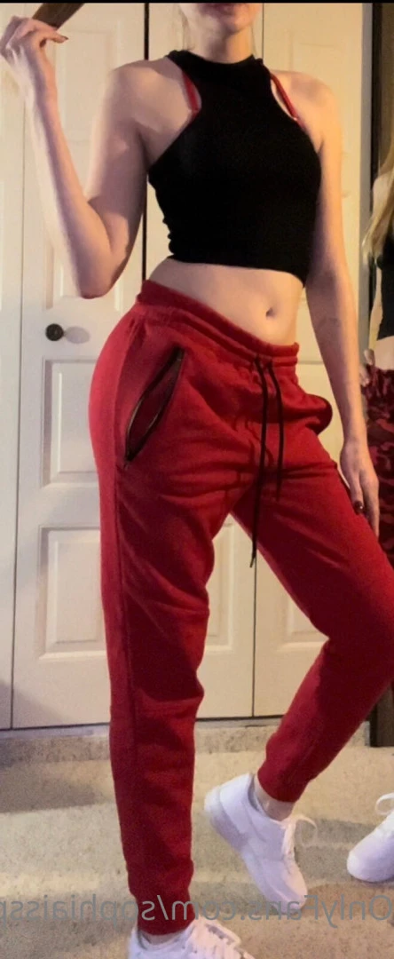 Miss Sophia Nyx 💰 [ sophiaisspoiled ] Onlyfans leaked photo 7085751 on Hotleaks.tv