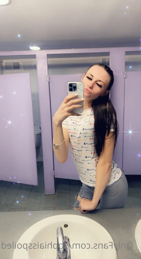 Miss Sophia Nyx 💰 [ sophiaisspoiled ] Onlyfans leaked photo 7086807 on Hotleaks.tv