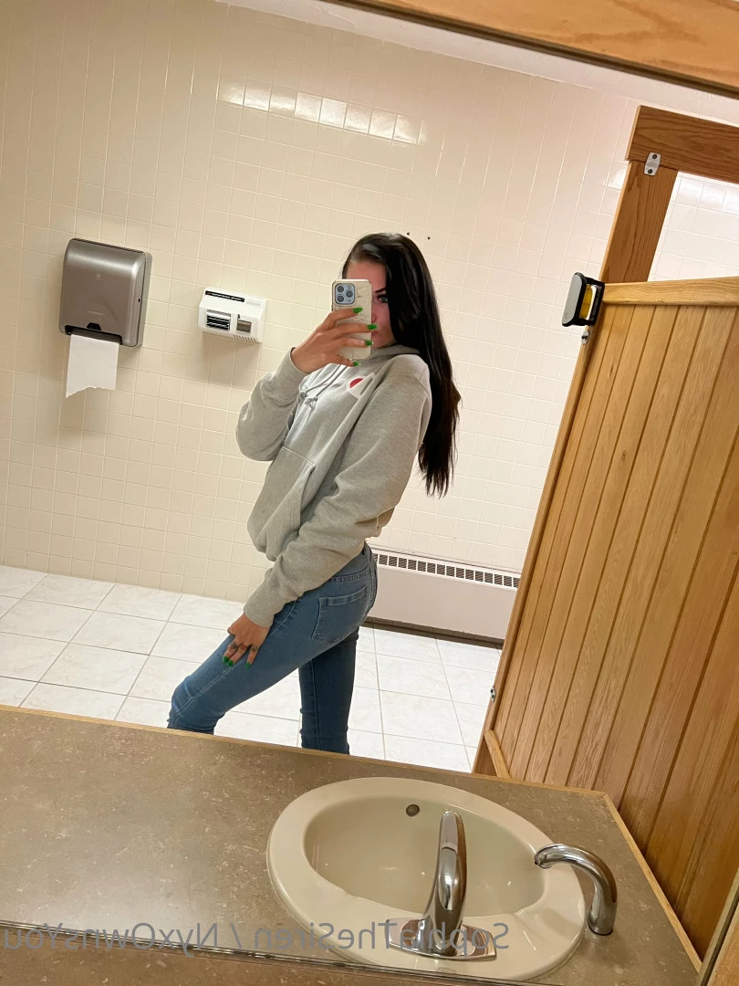 Miss Sophia Nyx 💰 [ sophiaisspoiled ] Onlyfans leaked photo 7087532 on Hotleaks.tv